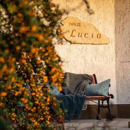 Haus Lucia شقة إغير