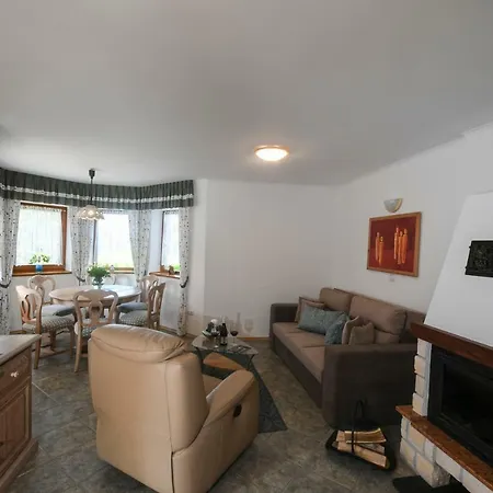 Haus Lucia Apartman Eger