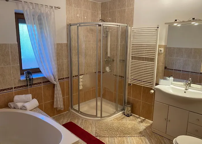 Haus Lucia Апартаменты Эгер