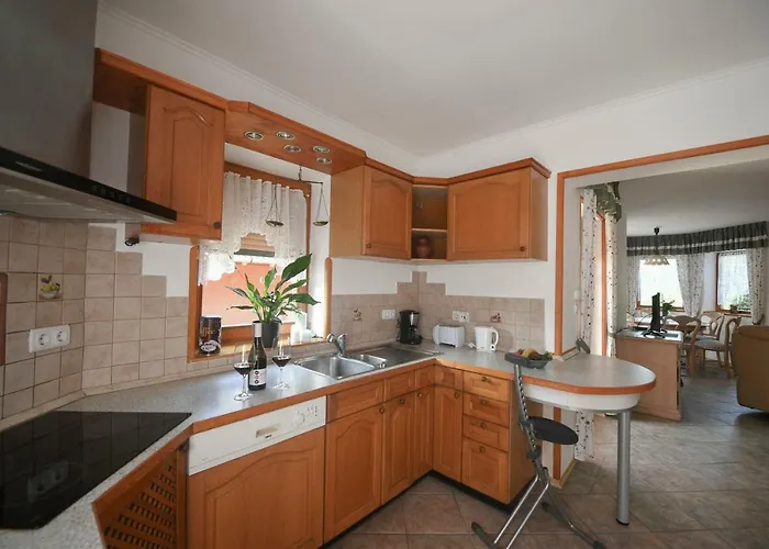 Haus Lucia Апартаменты Эгер